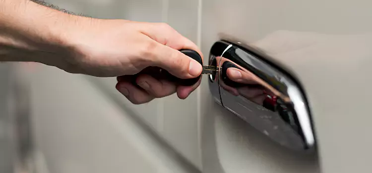Why Choose Our Auto Locksmith Team in Muncie, IN?